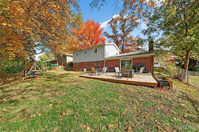 129 Williamsburg Drive, Belleville, IL 62221