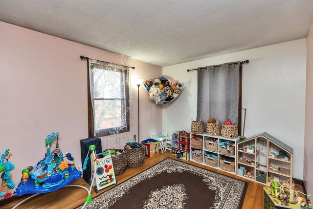 19 Spruce Street, Keene, NH 03431