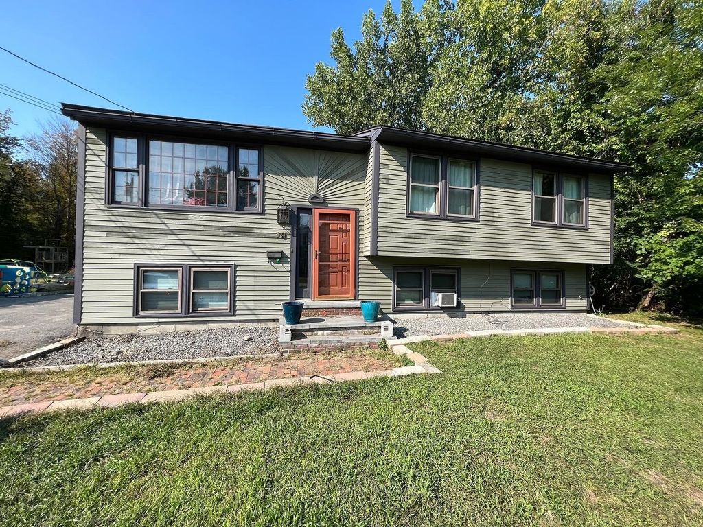 19 Spruce Street, Keene, NH 03431