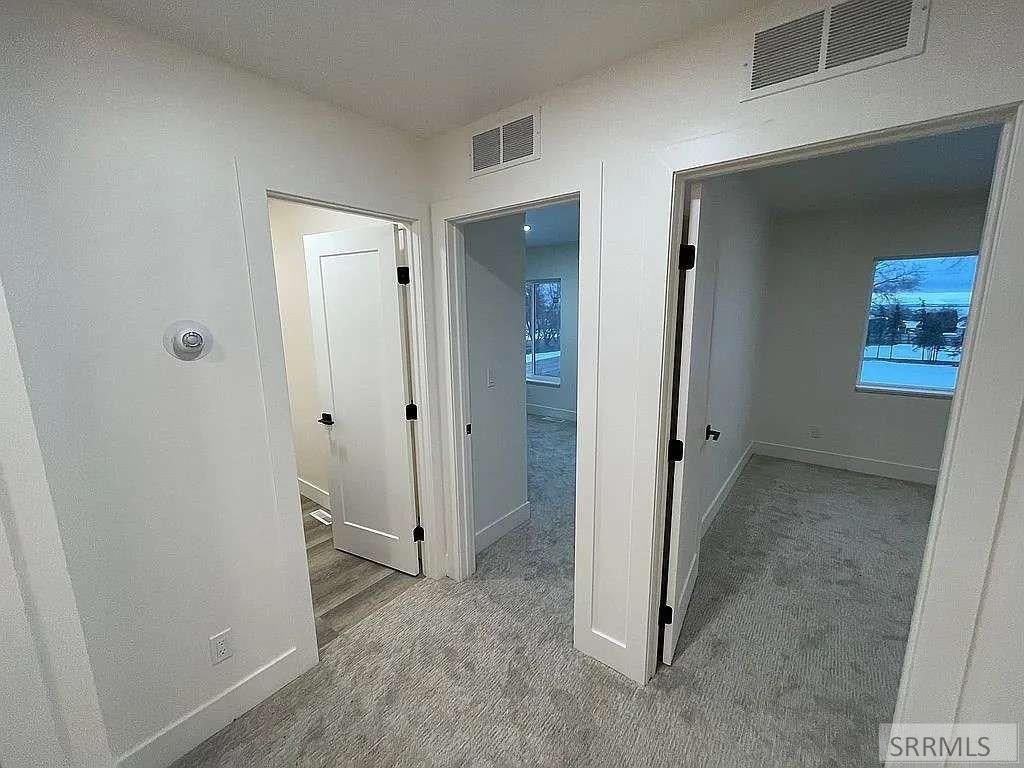 Image 12 of property listing at 402 S 4th Street, Aberdeen, ID 83210