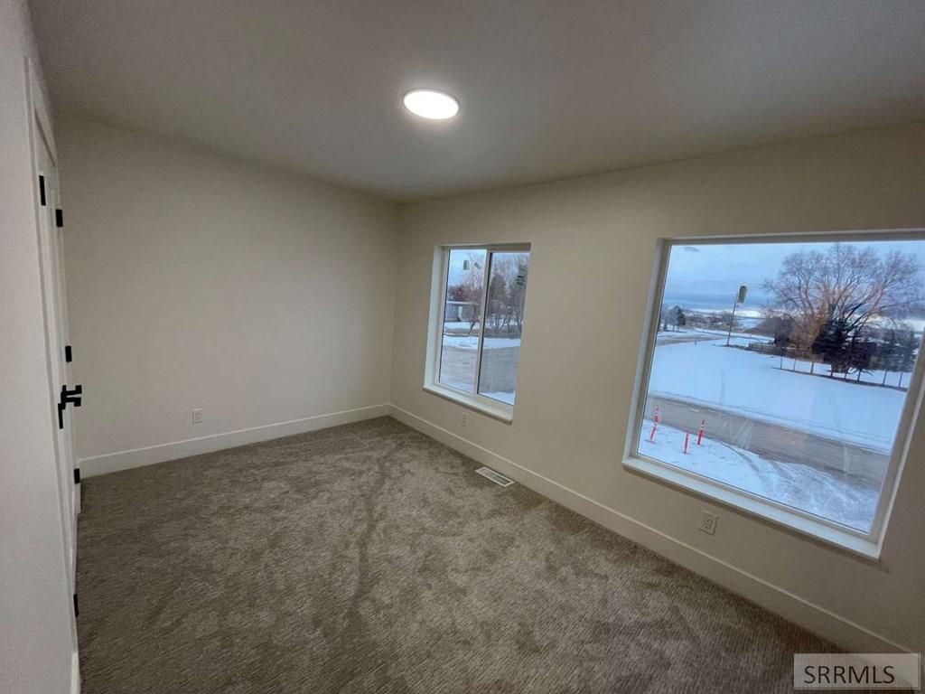 Image 14 of property listing at 402 S 4th Street, Aberdeen, ID 83210