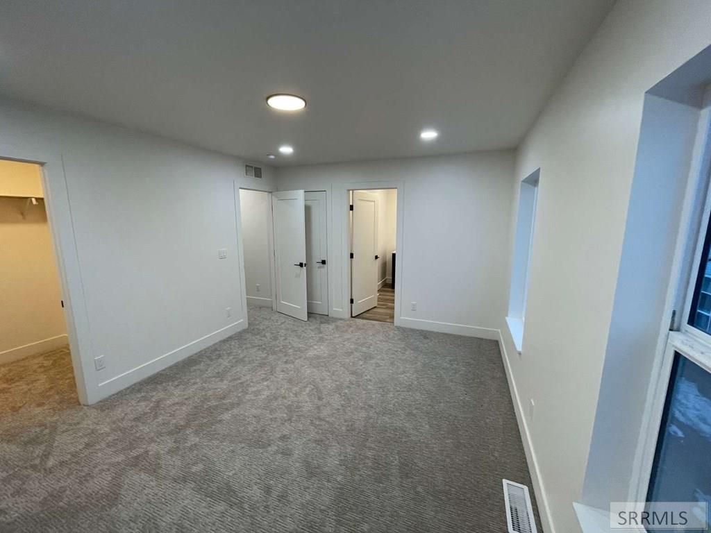 Image 18 of property listing at 402 S 4th Street, Aberdeen, ID 83210