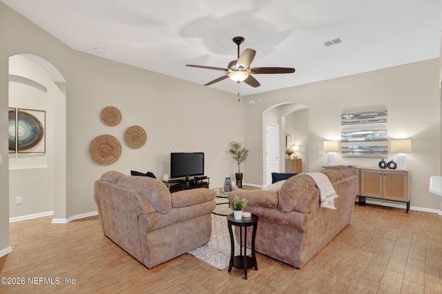 172 THORNLOE Drive, St. Johns, FL 32259