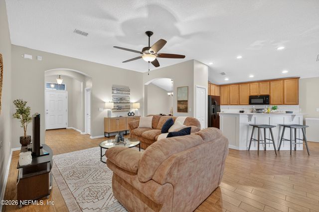 172 THORNLOE Drive, St. Johns, FL 32259