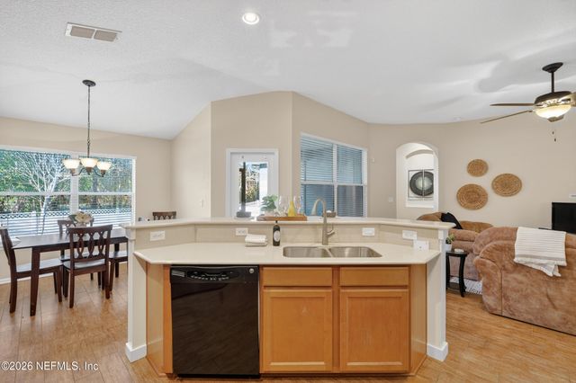 172 THORNLOE Drive, St. Johns, FL 32259