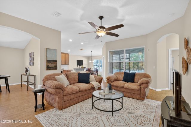 172 THORNLOE Drive, St. Johns, FL 32259