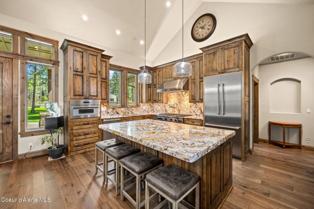 1609 E Amulet Cir, Rathdrum, ID 83858