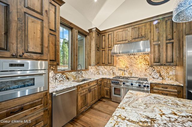 1609 E Amulet Cir, Rathdrum, ID 83858