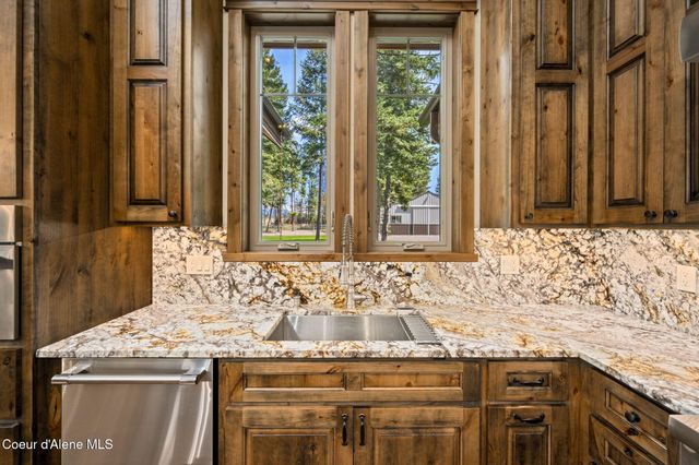 1609 E Amulet Cir, Rathdrum, ID 83858