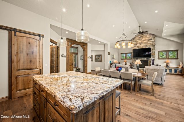 1609 E Amulet Cir, Rathdrum, ID 83858