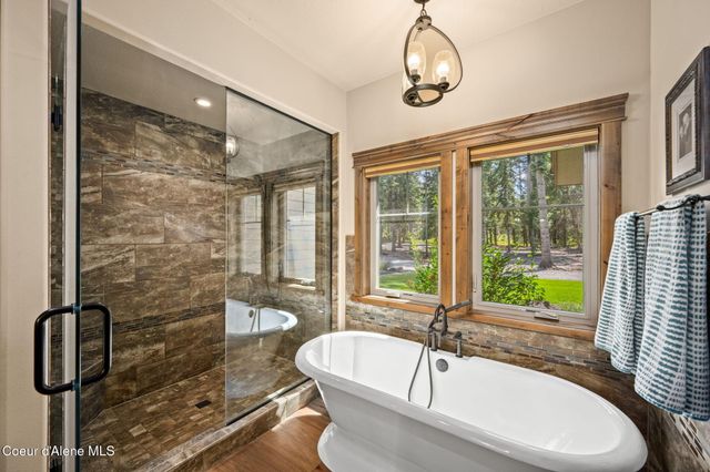 1609 E Amulet Cir, Rathdrum, ID 83858