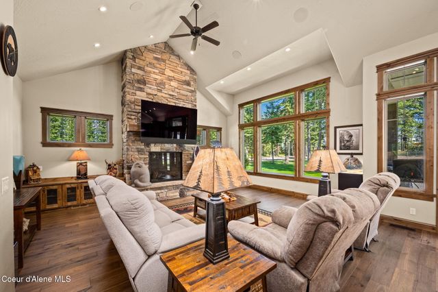 1609 E Amulet Cir, Rathdrum, ID 83858