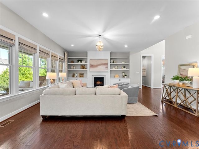 15400 Sultree Dr, Midlothian, VA 23112
