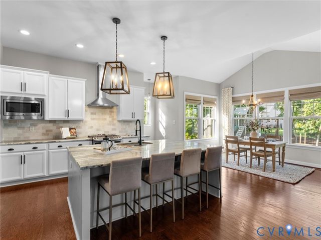 15400 Sultree Dr, Midlothian, VA 23112