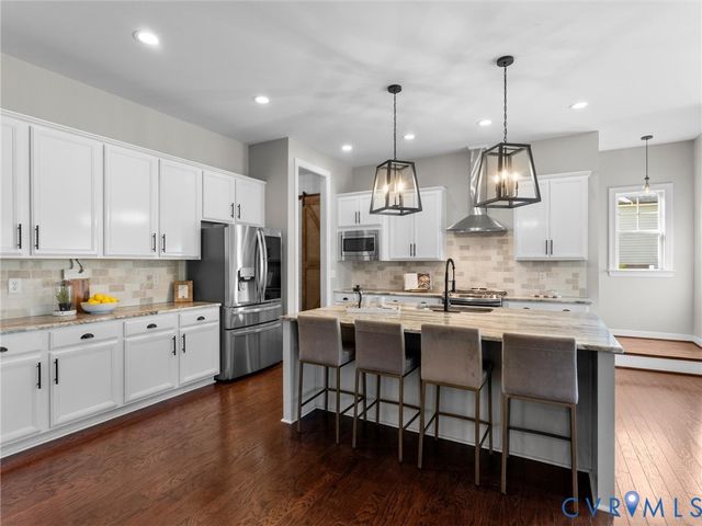 15400 Sultree Dr, Midlothian, VA 23112