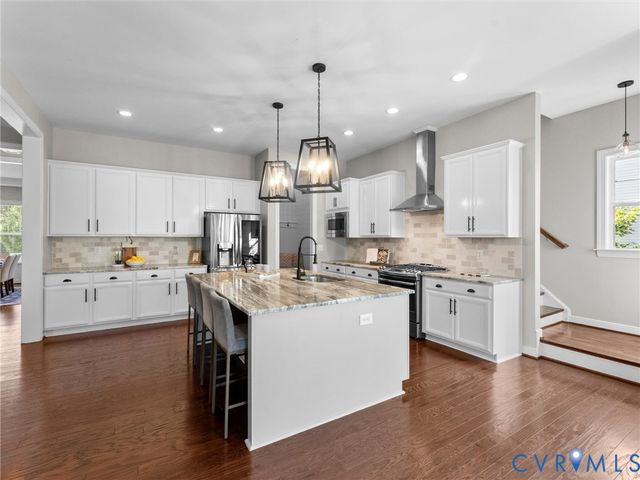 15400 Sultree Dr, Midlothian, VA 23112