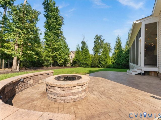 15400 Sultree Dr, Midlothian, VA 23112
