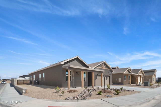 3631 Cardinal Ave, Las Cruces, NM 88012