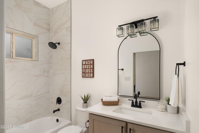 3631 Cardinal Ave, Las Cruces, NM 88012