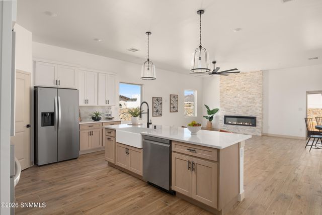 3631 Cardinal Ave, Las Cruces, NM 88012