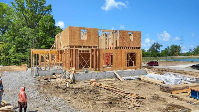 6899 Woodedge Lane, Hilliard, OH 43026