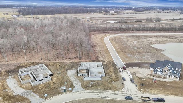 6899 Woodedge Lane, Hilliard, OH 43026