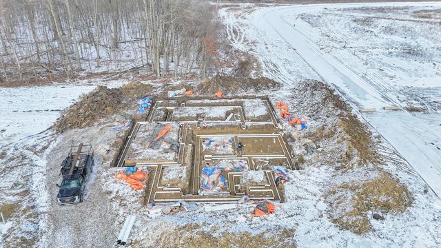 6899 Woodedge Lane, Hilliard, OH 43026