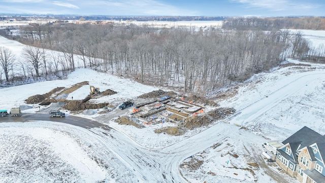 6899 Woodedge Lane, Hilliard, OH 43026