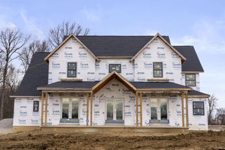 6899 Woodedge Lane, Hilliard, OH 43026