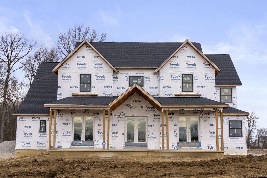 6899 Woodedge Lane, Hilliard, OH 43026