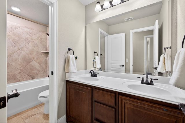 1502 Birdsong Court, Midlothian, TX 76065