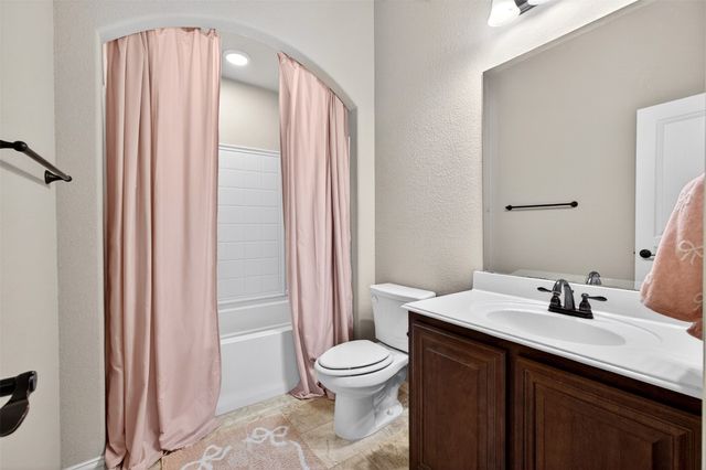 1502 Birdsong Court, Midlothian, TX 76065