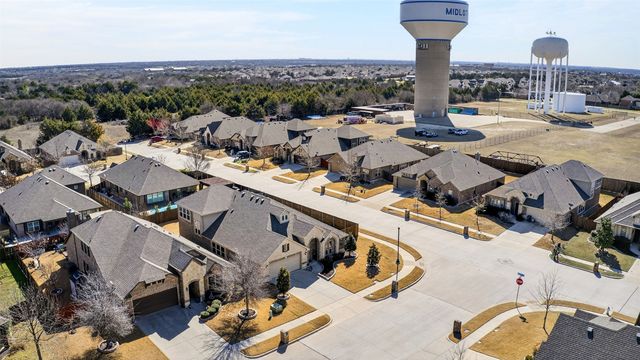 1502 Birdsong Court, Midlothian, TX 76065