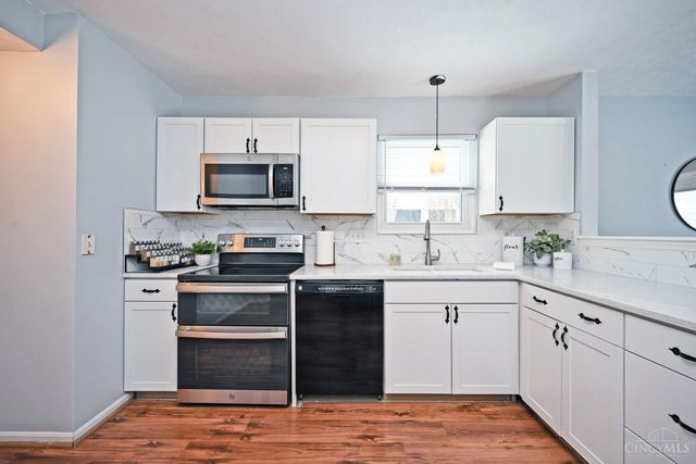 241 Hartford Court, Hamilton Twp, OH 45039