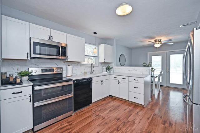 241 Hartford Court, Hamilton Twp, OH 45039