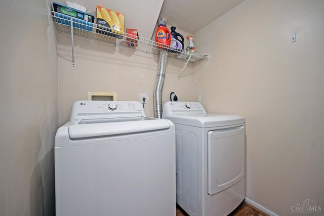 241 Hartford Court, Hamilton Twp, OH 45039