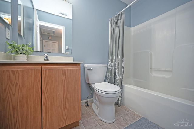 241 Hartford Court, Hamilton Twp, OH 45039