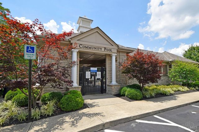 241 Hartford Court, Hamilton Twp, OH 45039