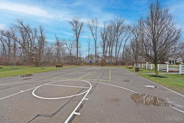 241 Hartford Court, Hamilton Twp, OH 45039