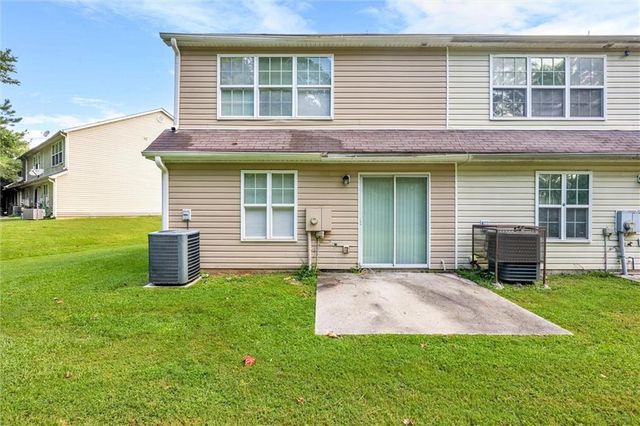 6300 Hickory Lane Circle, Union City, GA 30291
