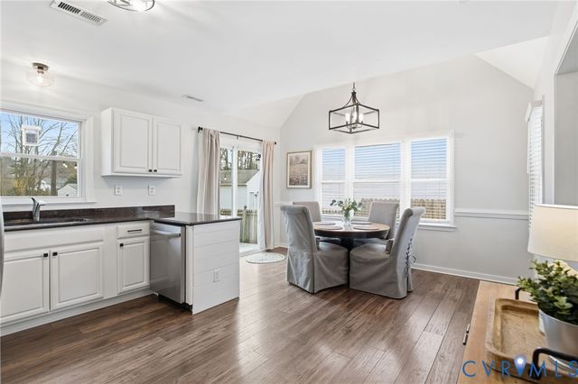 9533 Hungary Ridge Dr, Glen Allen, VA 23060