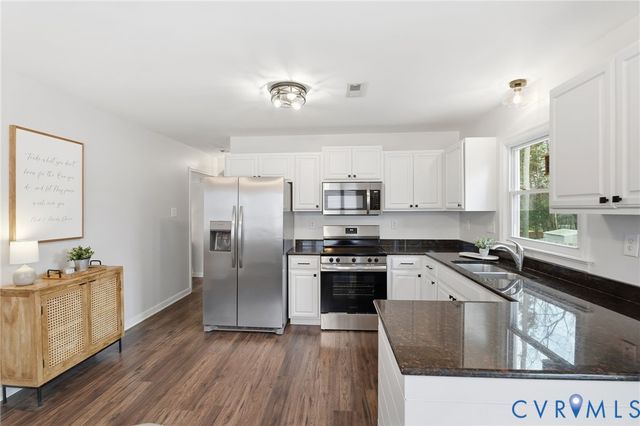 9533 Hungary Ridge Dr, Glen Allen, VA 23060