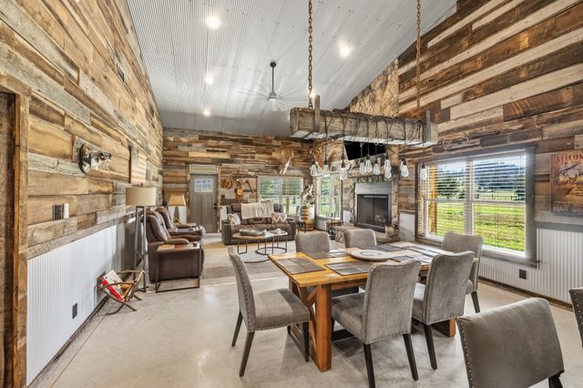 275 Preston Baggett Rd, Tennessee Ridge, TN 37178