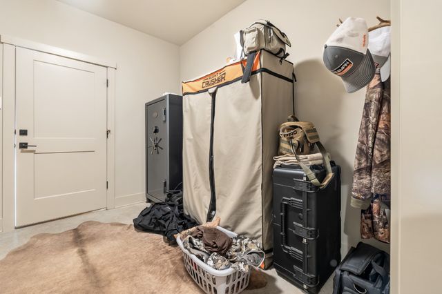 275 Preston Baggett Rd, Tennessee Ridge, TN 37178