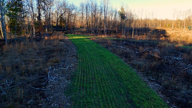 275 Preston Baggett Rd, Tennessee Ridge, TN 37178