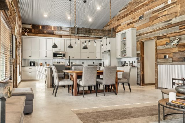 275 Preston Baggett Rd, Tennessee Ridge, TN 37178