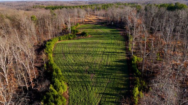 275 Preston Baggett Rd, Tennessee Ridge, TN 37178