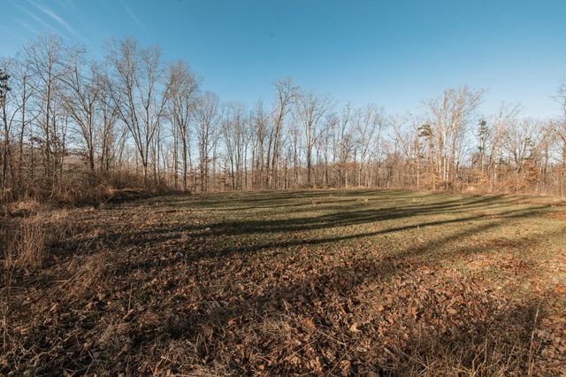 275 Preston Baggett Rd, Tennessee Ridge, TN 37178