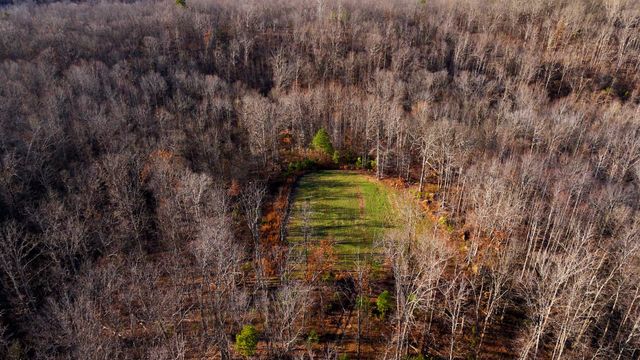 275 Preston Baggett Rd, Tennessee Ridge, TN 37178