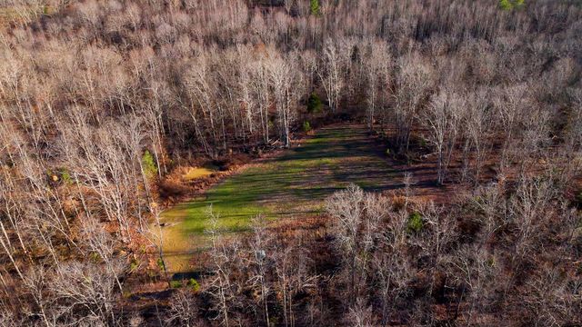 275 Preston Baggett Rd, Tennessee Ridge, TN 37178